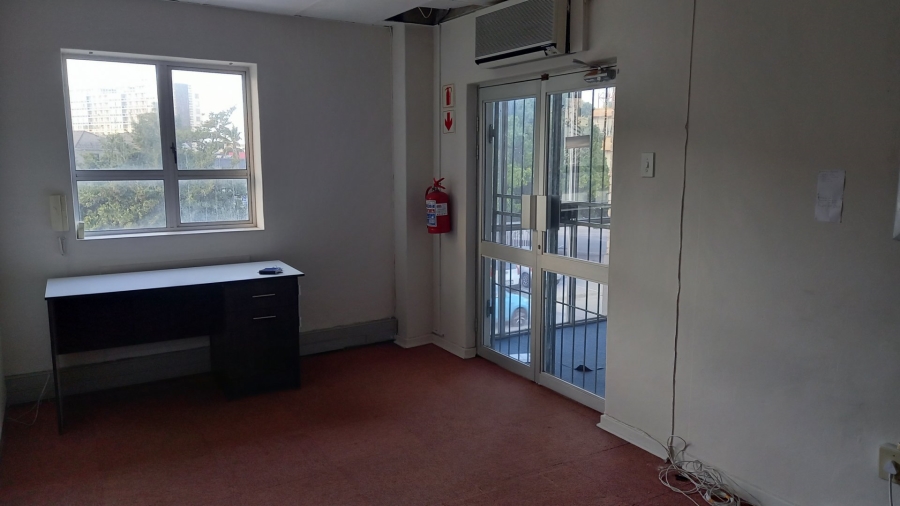 To Let commercial Property for Rent in Richmond Hill Eastern Cape